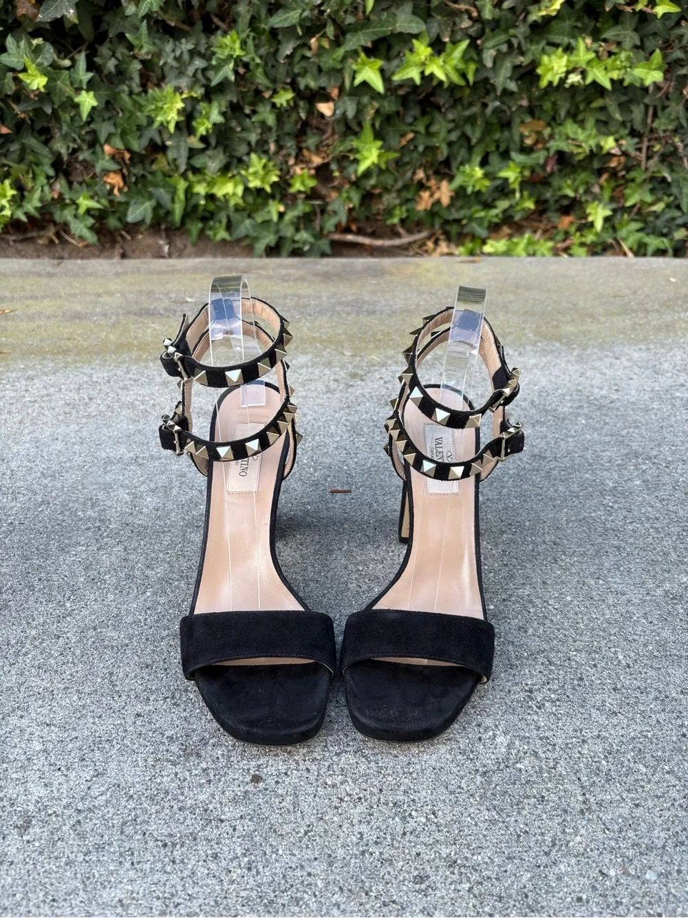 Valentino Rockstud black suede double ankle strap block heel sandal 36.5